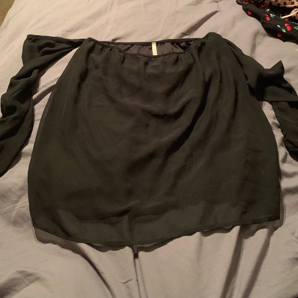 Black blouse off shoulder